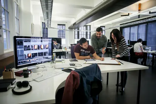 326Small_World_Social_Teamwork